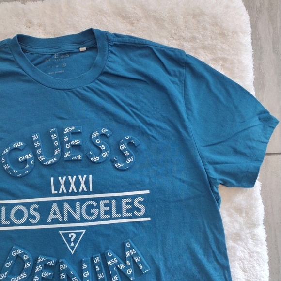 Guess - 3D Logo Short Sleeves Tee - Picture 7 of 14